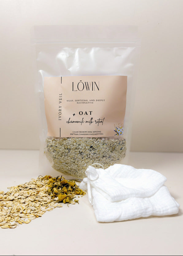 Löwin oat product with packaging, oats, and a muslin bag on a light background